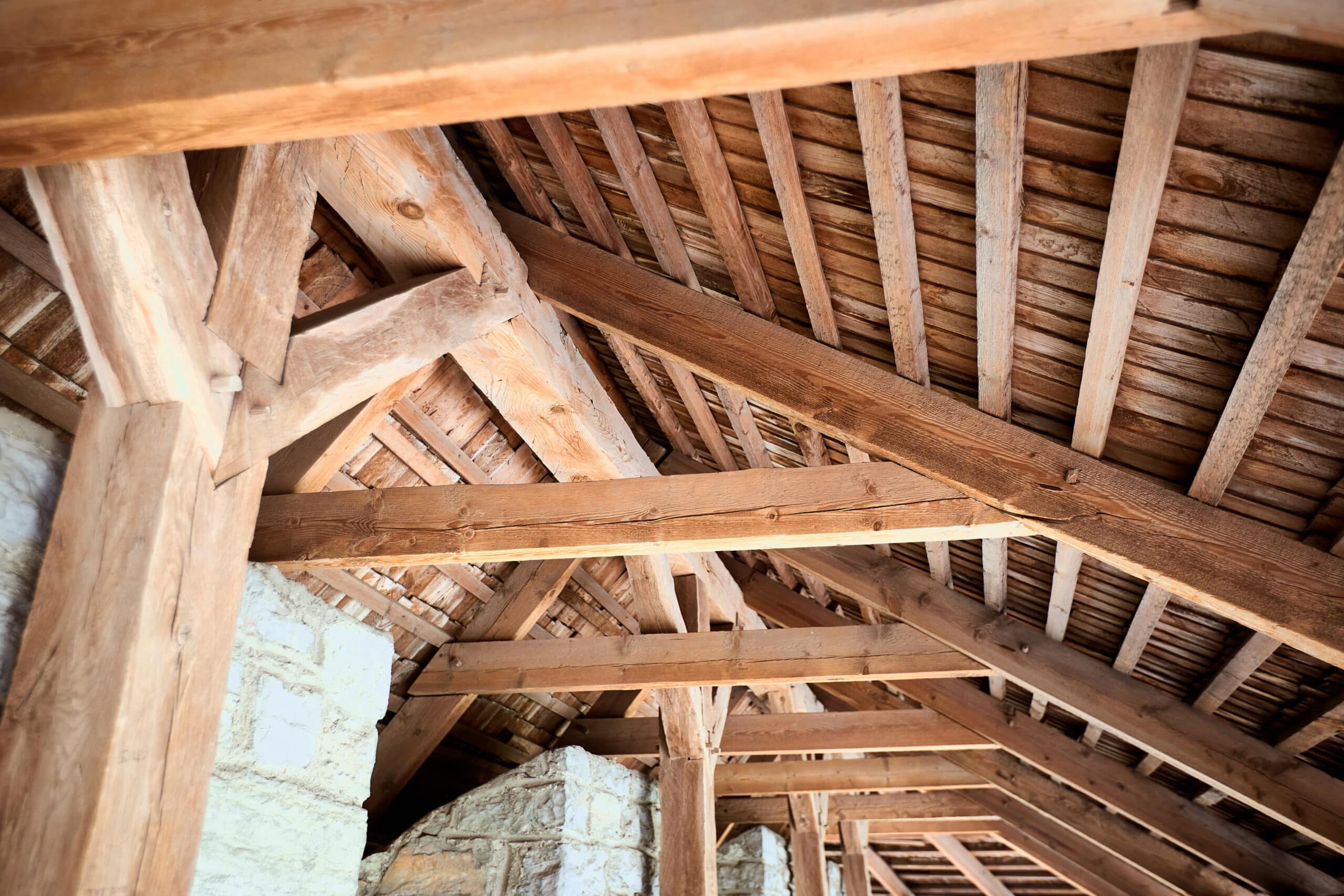 Rénovation d'une charpente ancienne en Côtes d'Armor