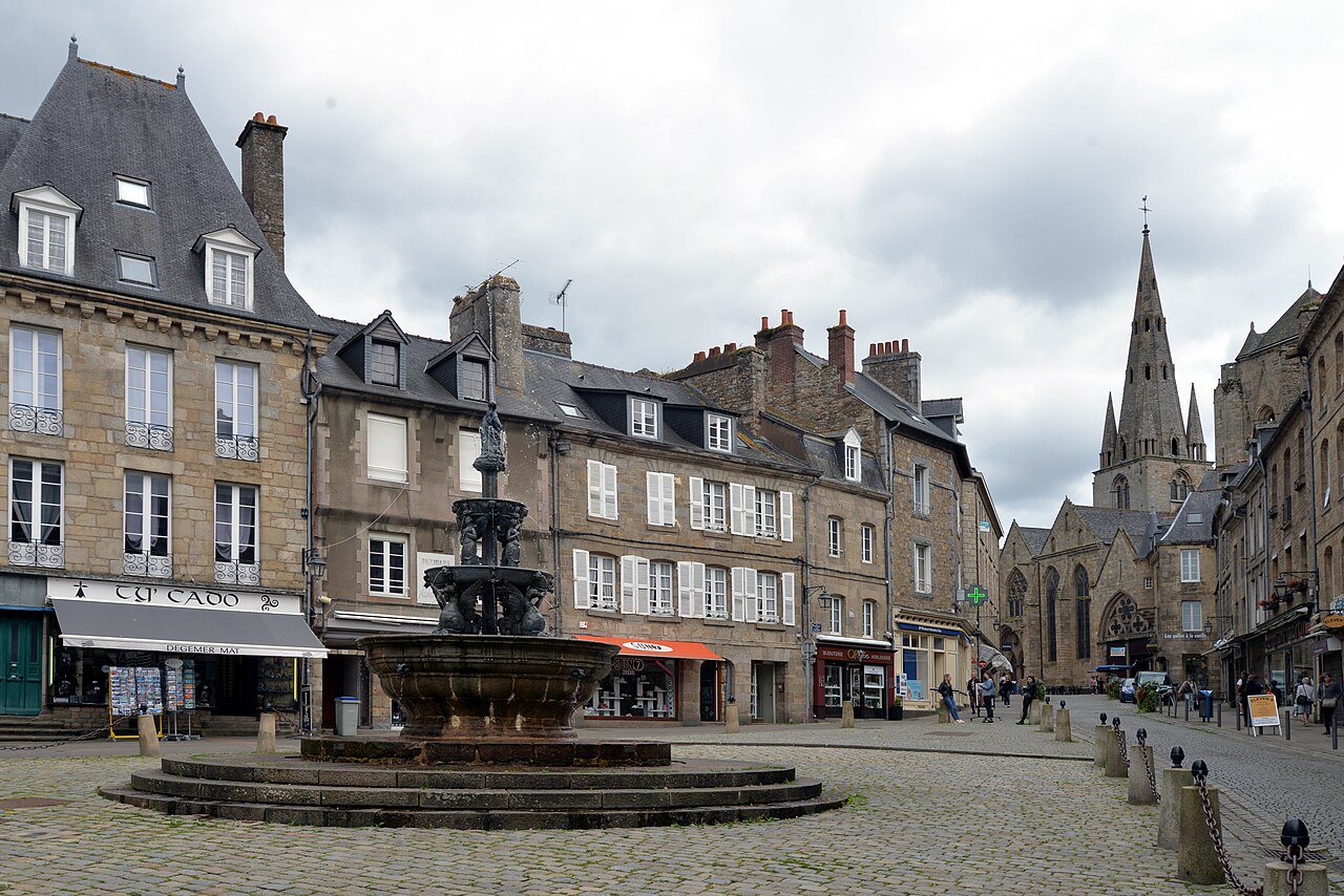 Guingamp (22200) : basilique Notre-Dame de Bon-Secours à Guingamp