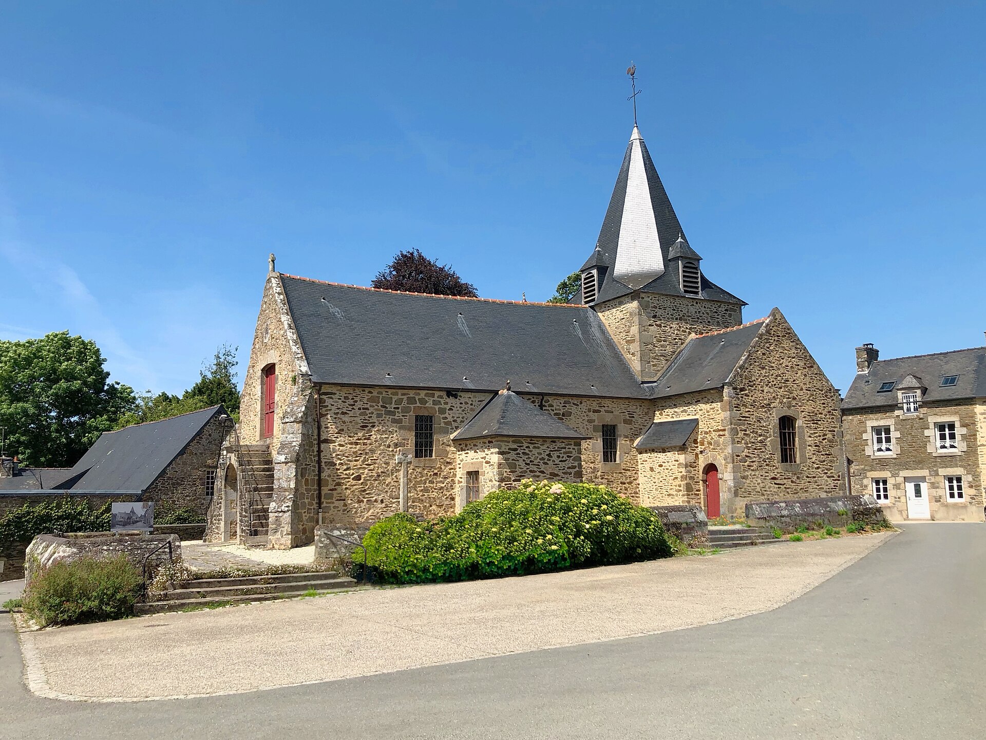 Langrolay-sur-Rance (22490) : Eglise-Saint-Laurent-Langrolay-sur-Rance