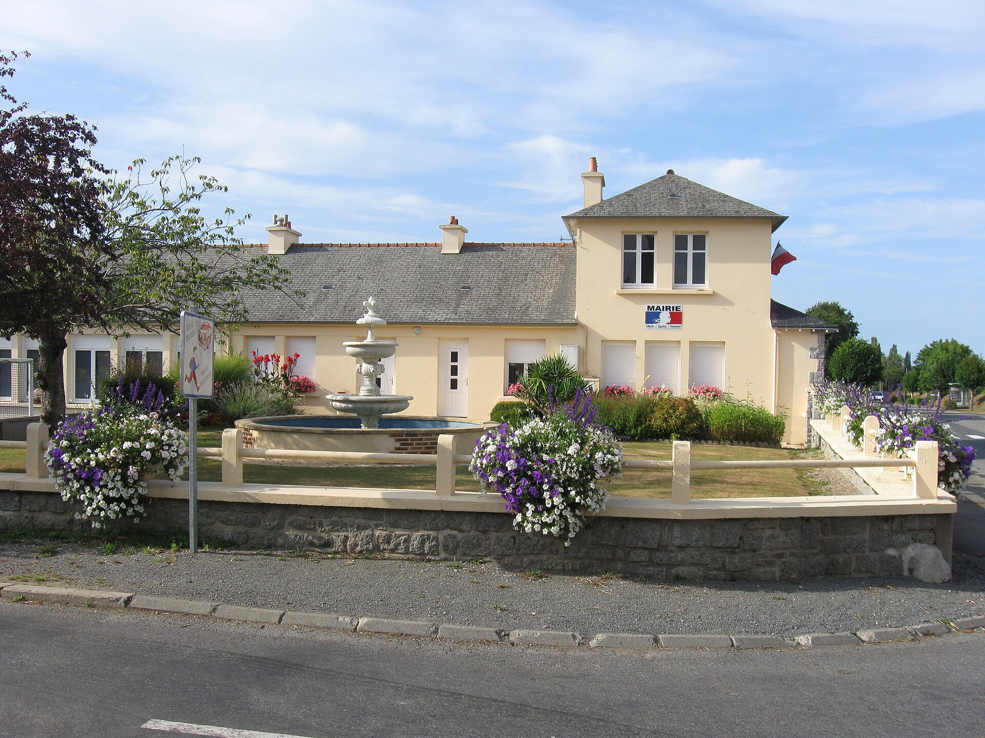 Ruca (22550) : Ruca mairie
