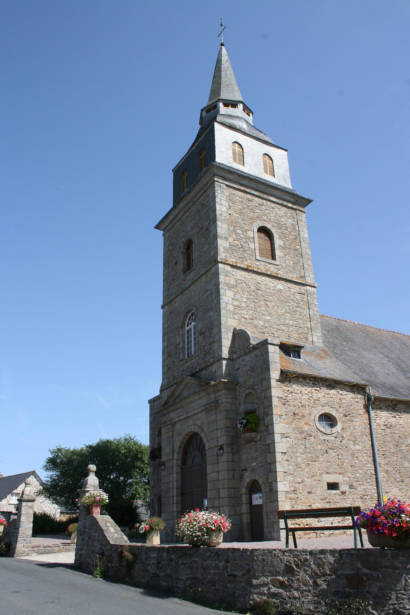 Saint-Pôtan (22550) : L'eglise de Saint Pôtan, Saint Pôtan